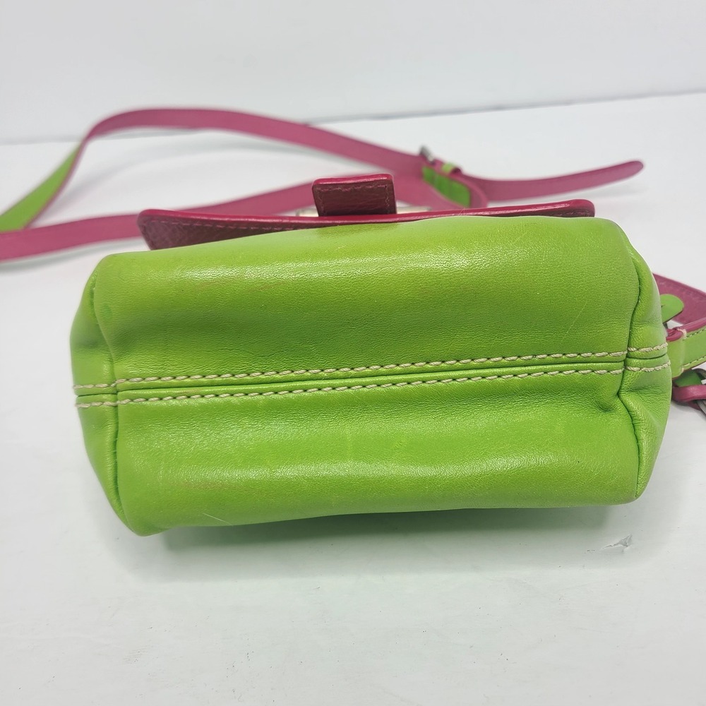 Vtg Y2K Dooney & Bourke Lime Green & Pink Trim‎ Rainbow Heart Buckle Mini - Picture 5 of 6